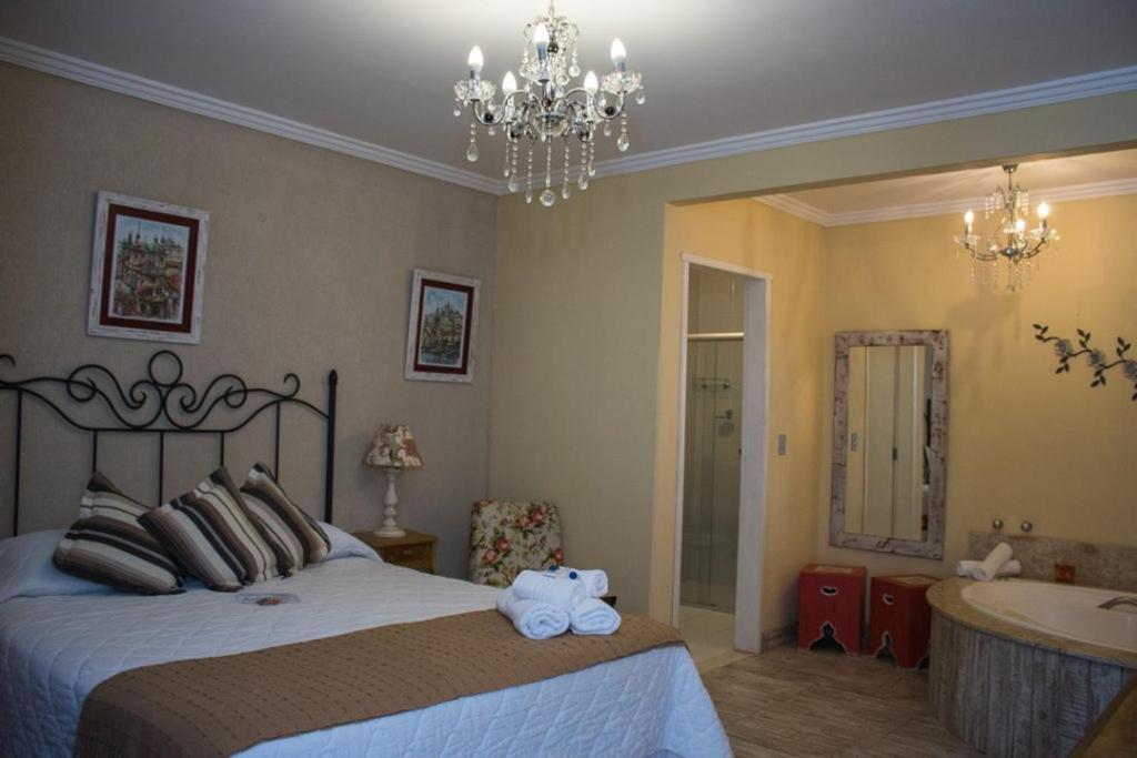 Pousada Hospedaria Da Villa 티라덴티스 객실 사진