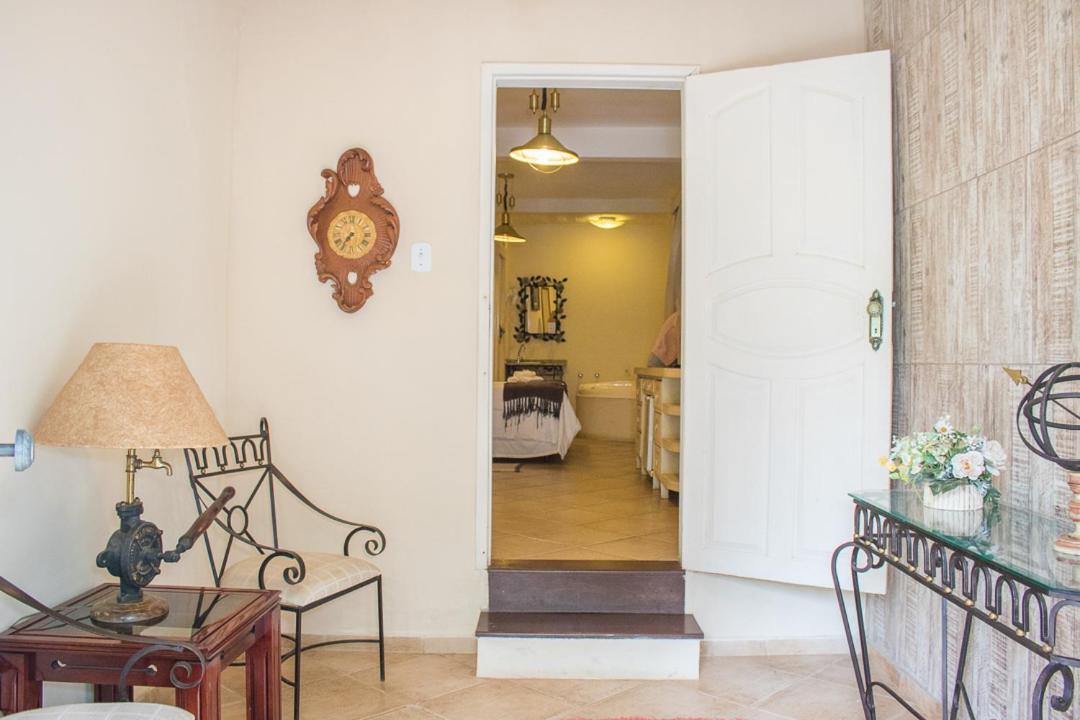 Pousada Hospedaria Da Villa 티라덴티스 객실 사진